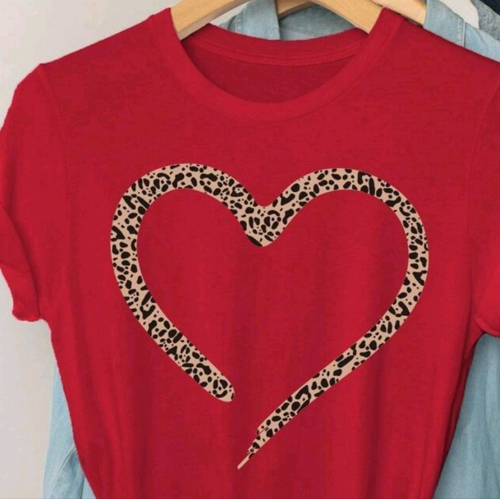 Leopard Heart Red Women's Top - Picture 2 of 2